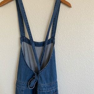 Universal Threads Cross Back Denim Overalls